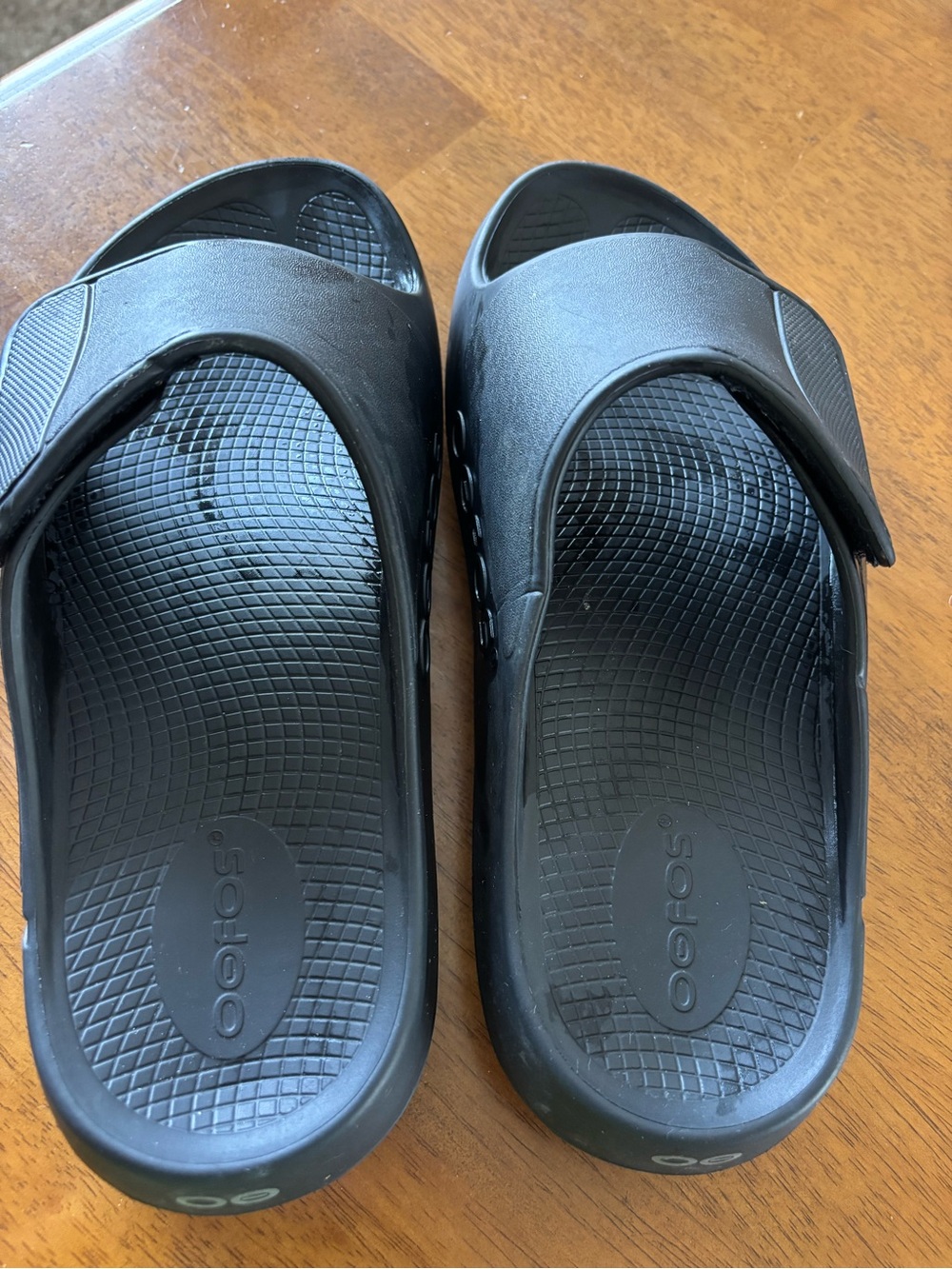 OOFOS Men’s  Black Recovery Slide Sandals